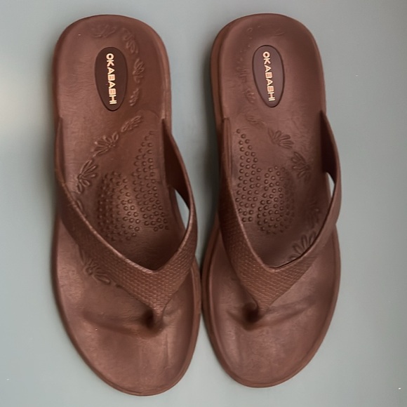Okabashi Shoes - New without tags Okabashi brown Ergonomic Sandals
